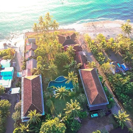 Mina Tanjung Hotel Ngoại thất bức ảnh